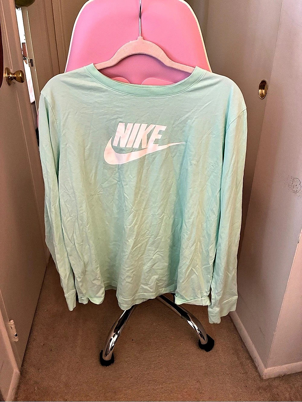 Nike mint green long sleeve tee - XL